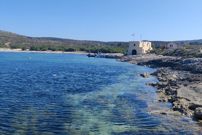 2 hour Private Boat Adventure Tour of Comino and Blue Lagoon - Timing, meeting points, and who will enjoy it most