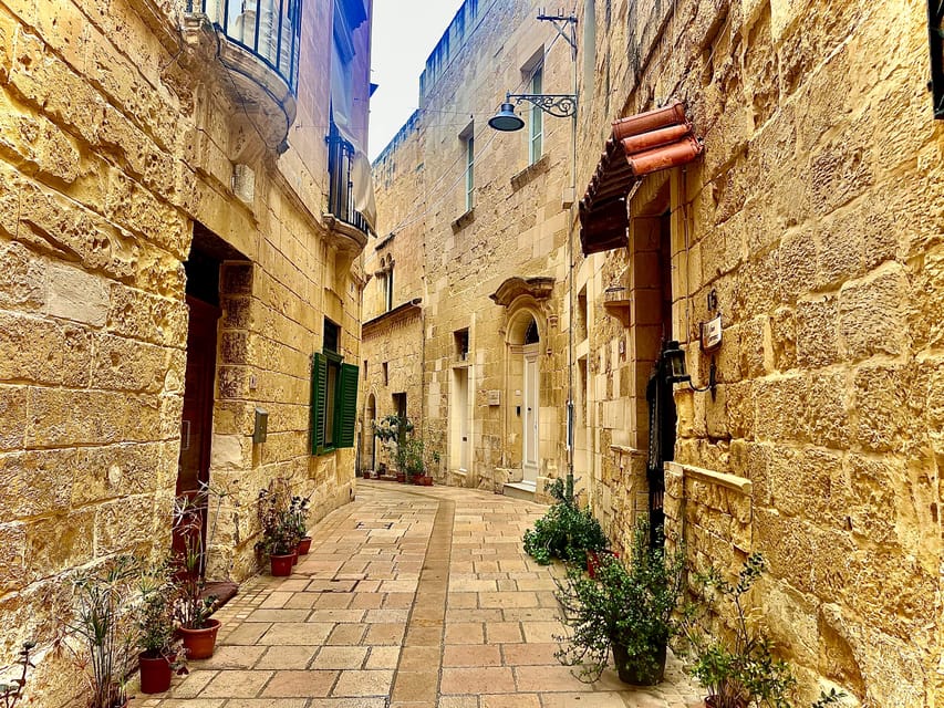 Birgu: 3 Cities Walking Tour With Inquisitors Palace Entry - Pace, footwear, and access