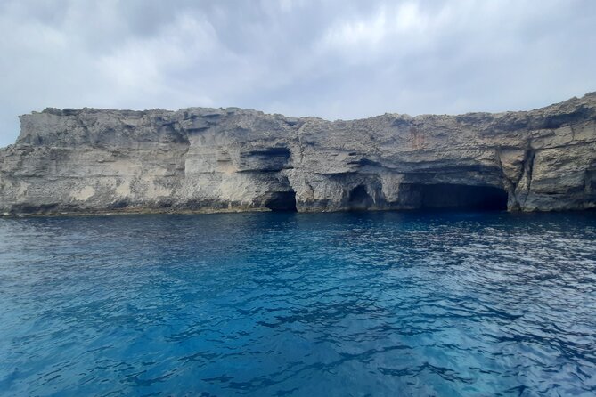 Boat Charters Blue lagoon, Crystal Lagoon, Comino, Malta 4hr trip - Crystal Lagoon and the sea caves