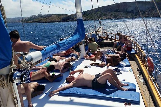 Comino, Blue Lagoon and Caves. Tour A - Caves, Elephant’s Head Rock, and the return cruise