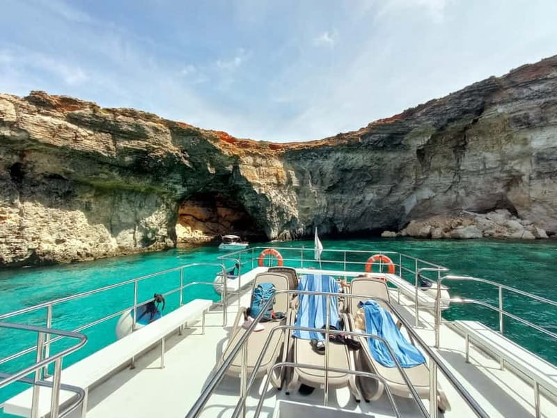 Comino Blue Lagoon & Crystal Lagoon - 3 Bay Cruise - What the boat provides during six hours