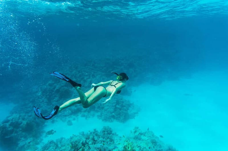 Comino: Blue Lagoon, Crystal Lagoon and Sea Caves Boat Tour - Santa Maria Bay: the most flexible stop