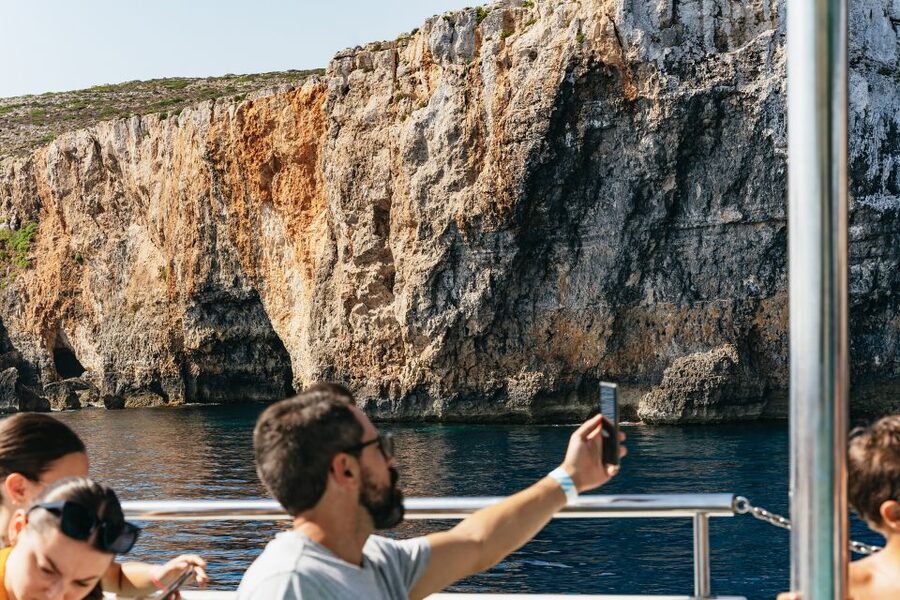 Comino: Blue Lagoon, Crystal Lagoon, and Seacaves Tour - Who will enjoy this trip most