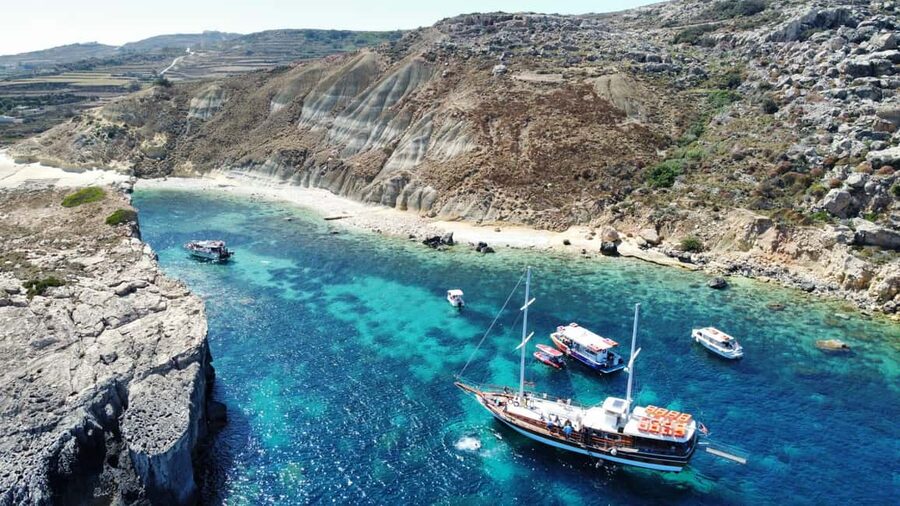 Comino Island , Blue lagoon, Crystal Lagoon & Gozo & Caves - Comino’s caves before the first swim