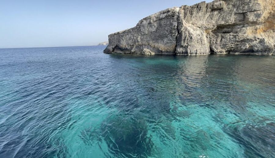 Comino: Private Boat Trips, Swimming stops and Caves Tours - What the Julie Pearl provides on board