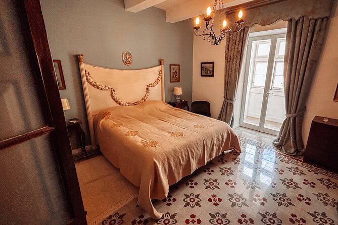 Dark Tales in an Mdina Palazzo - Guided Tour - Mario’s storytelling and sense of humor