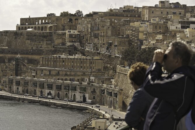 Discover Valletta Private Walking Tour - Insider Tour - St. George Square and the Grand Master’s Palace