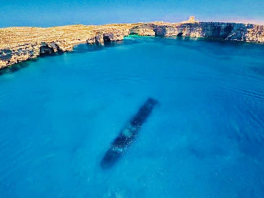 DiveSnap Underwater Sports Thrills:Lantern Point & P31 Wreck - A private route around Comino, Gozo, and Malta