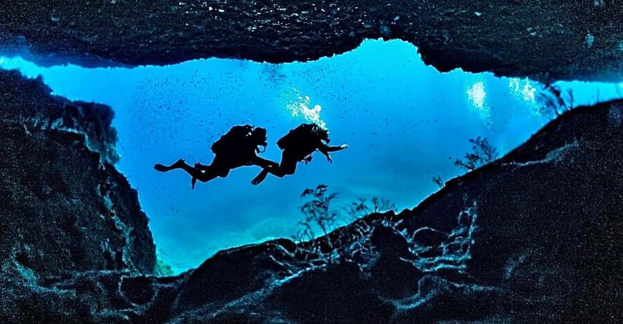 DiveSnap Underwater Sports Thrills:Lantern Point & P31 Wreck - Blue Lagoon without making it the whole trip