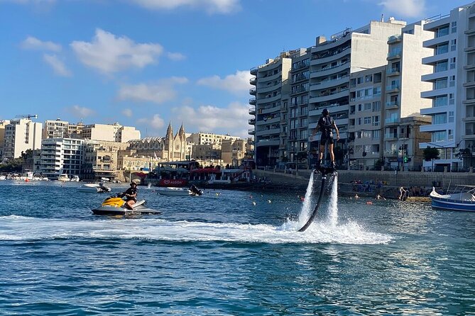 Flyboard Teaser Flight (20min) - Flying above Spinola Bay in St Julian’s