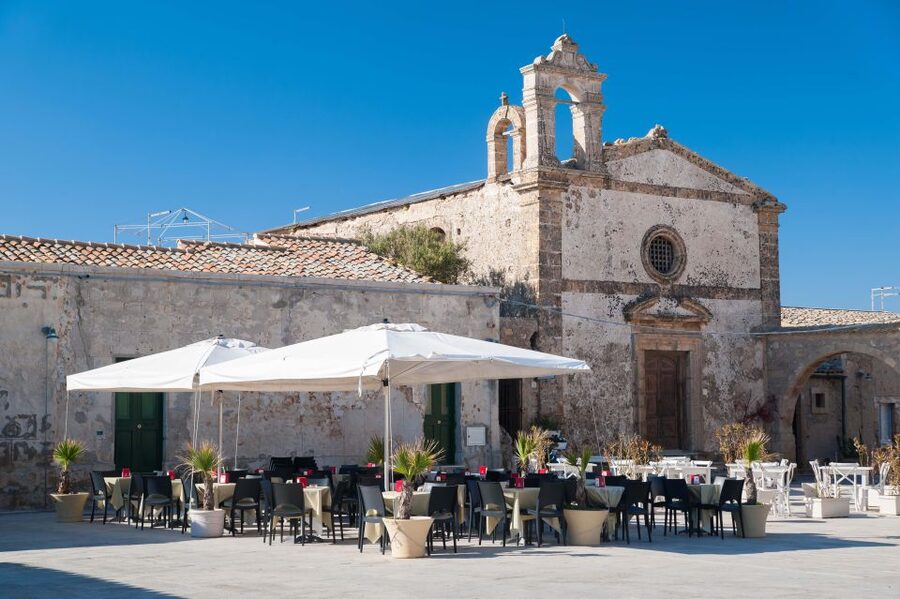 From Malta: Syracuse and Marzamemi Day Trip with Guide - Booking details that affect the value