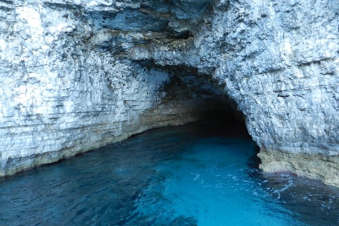 From Sliema: Malta Cruise to Blue Lagoon, Crystal Lagoon & Caves - Malta’s northern coast from the water