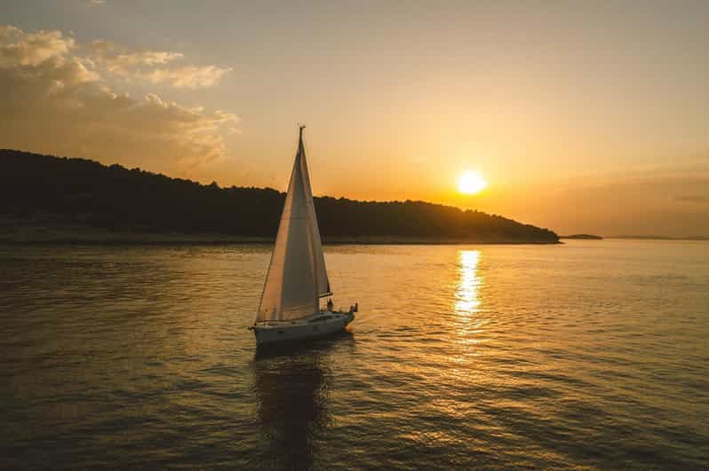 From Valletta: Romantic Sunset Cruise on a Sailing Yacht - Key points to know before you book