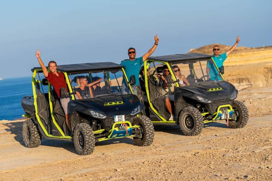 Gozo: All Inclusive 4x4 Chauffeured JEEP day safari - Wied il-Għasri, Xwejni Bay, and Marsalforn