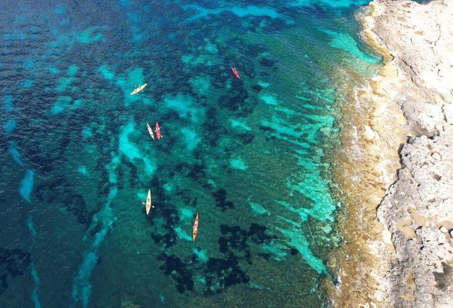 Gozo: Comino and Blue Lagoon Guided Kayaking Adventure - The first paddle: learning the rhythm