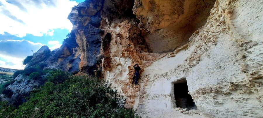 Gozo Unveiled: Guided Hiking in Gozo - South East - Starting near Victoria Bus Terminus