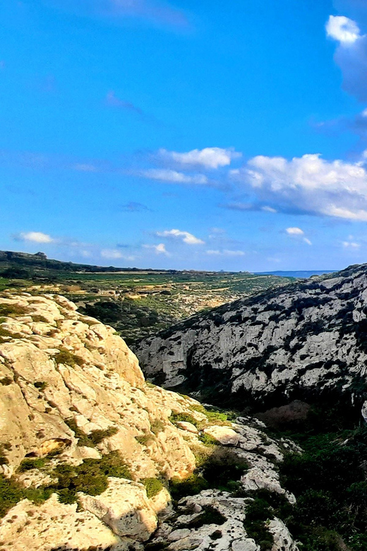 Gozo Unveiled: Guided Hiking in Gozo - South East - A pause beside Mgarr ix-Xini Bay