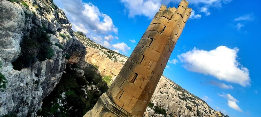 Gozo Unveiled: Guided Hiking in Gozo - South East - Entering the Mgarr ix-Xini valley