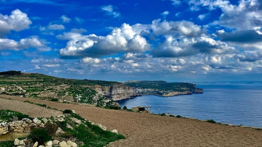 Gozo Unveiled: Guided Hiking in Gozo - The West - A Cave, Fungus Rock, and Dwejra Tower