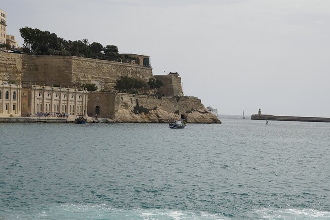 Highspeed Catamaran Crossing Between Malta and Gozo - The price, and what you receive for it