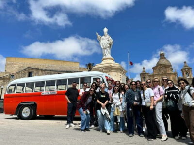 5 hr Vintage Bus Tour – Mdina & Blue Grotto inc. food