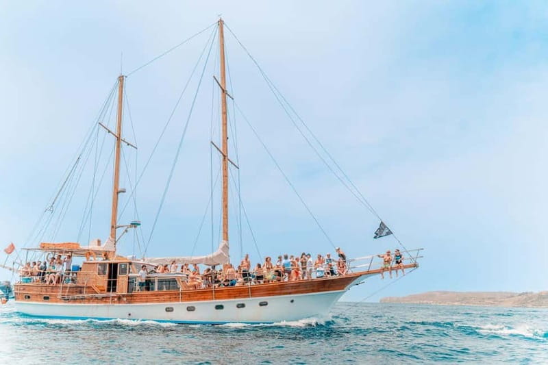Malta: Around Comino Boat Trip with Gozo Guided Jeep Tour - Lunch with local wine and water
