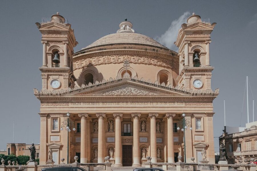 Malta: Blue Grotto, Dingli, Rabat, Mdina, Ta Qali & Mosta - Ta’ Qali: crafts and souvenir shopping