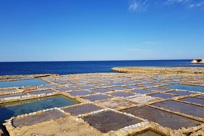 Malta: Comino Cruise and Jeep Tour with lunch and Transport - Who will get the most from this tour