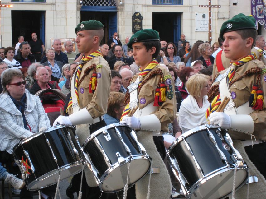 Malta: Good Friday Afternoon Procession with Transportation - Arriving in Żebbuġ for the procession