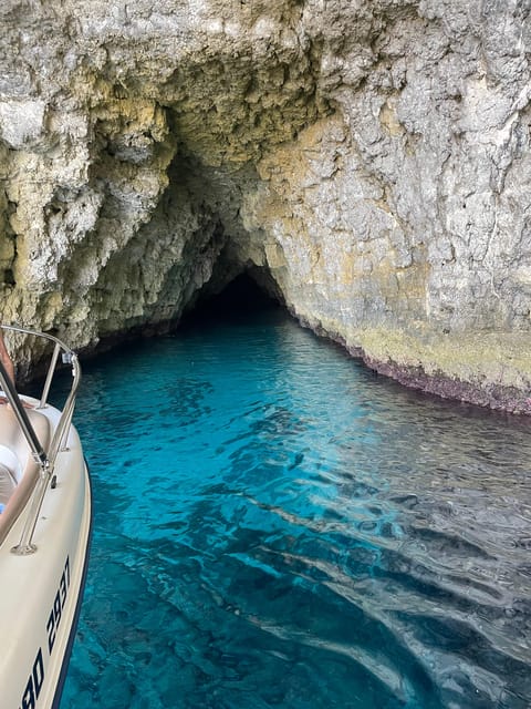 Malta:Gozo,Comino,Crystal/BlueLagoon&Caves Private Boat trip - A private way to see Comino in a short time