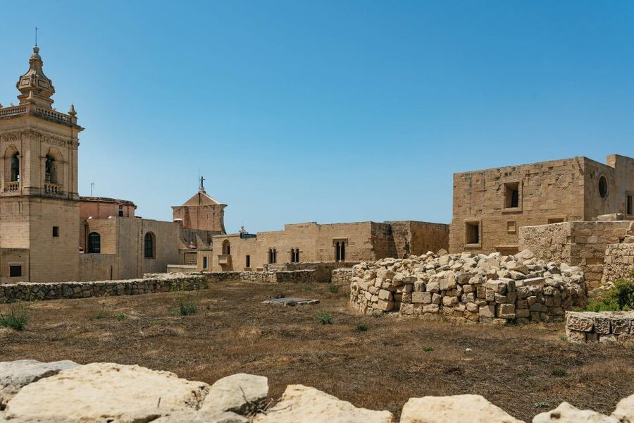 Malta: Gozo & Comino Islands, Blue Lagoon & Seacaves Tour - How weather can reshape the day