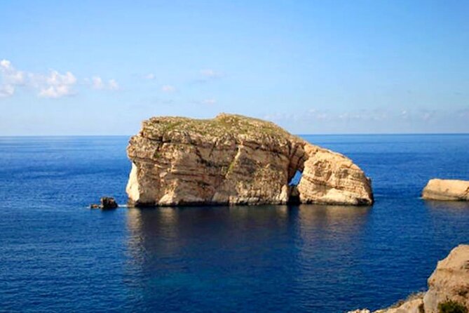 Malta: Gozo Full Day Buggy Tour with lunch and Comino Stop - Ggantija and Gozo’s prehistoric past