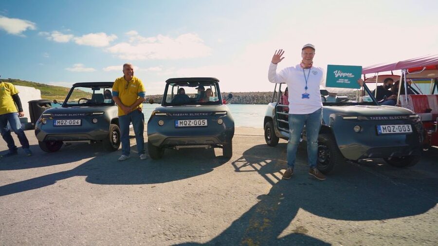 Malta: Gozo Private Chauffeured E-Jeep Tour with Ferry - Lunch, beaches, bars, and museums