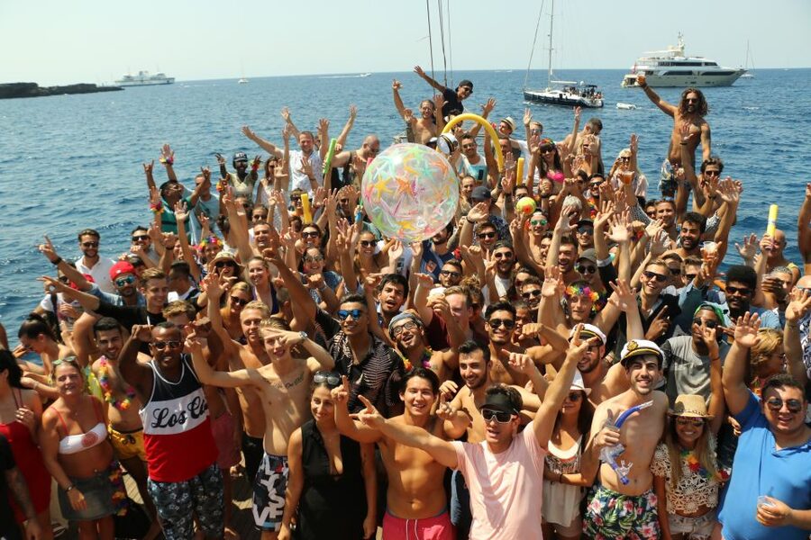 Malta: Lazy Pirate Boat Party with Drinks & Food - Practical advice for a smoother night