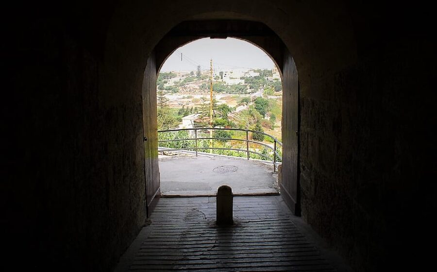 Malta: Mdina and Rabat Walking Tour with Catacombs - WWII shelters and Malta’s wartime story