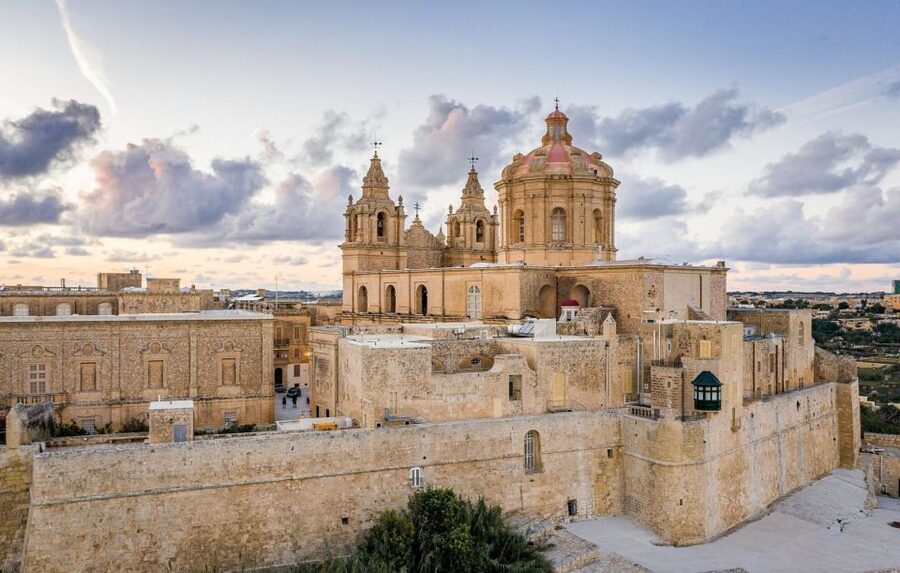 Malta: Mdina, Dingli Cliffs and San Anton Botanical Gardens - Should you book the Mdina, Dingli Cliffs, and San Anton tour?