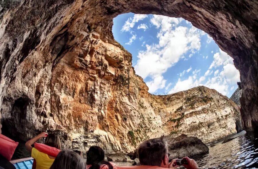 Malta: Prehistoric Temples and Highlights of the South - Ghar Dalam takes you into Malta’s prehistoric past
