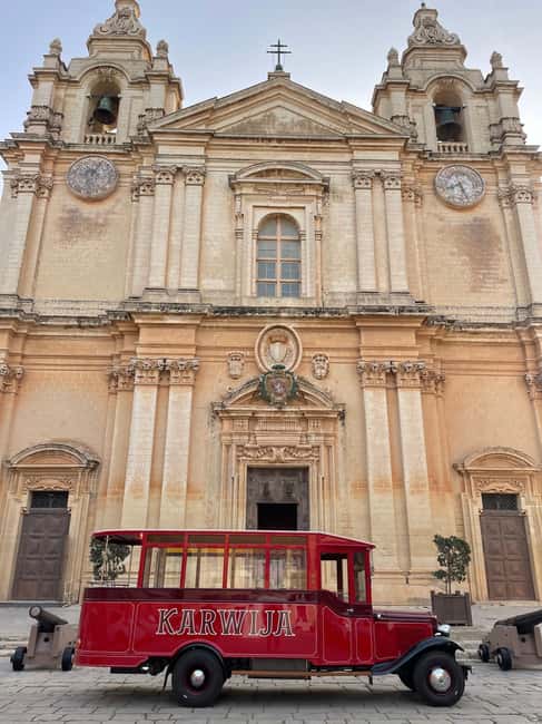 Malta: Private Chauffeur-Driven Vintage Bus - Valletta is a strong finish, with one important warning