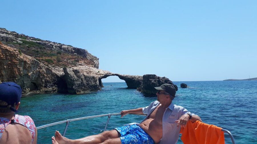 Malta: Private Sunset Boat Trip to Comino and Blue Lagoon - Blue Lagoon after the day boats thin out