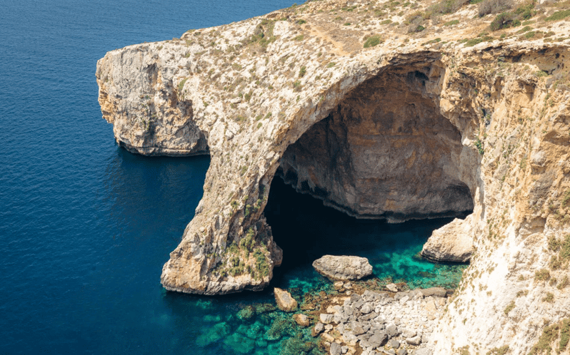 Malta’s Splendour Excursion - Trips in Blue Grotto & Comino - The skipper is central to the experience