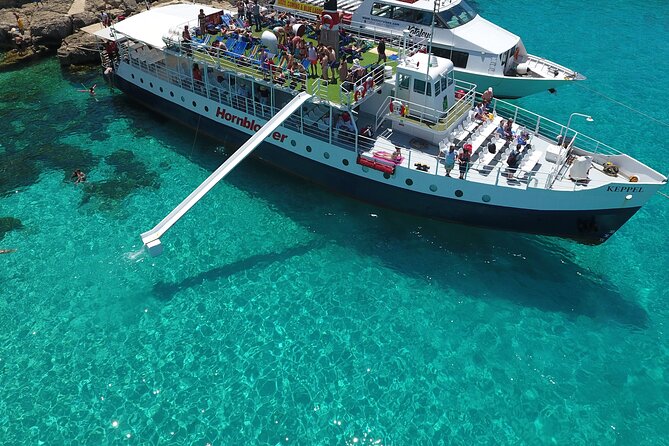 Malta Sunset Boat Tour: Bugibba to Comino Blue Lagoon Cruise - The boat atmosphere and comfort level