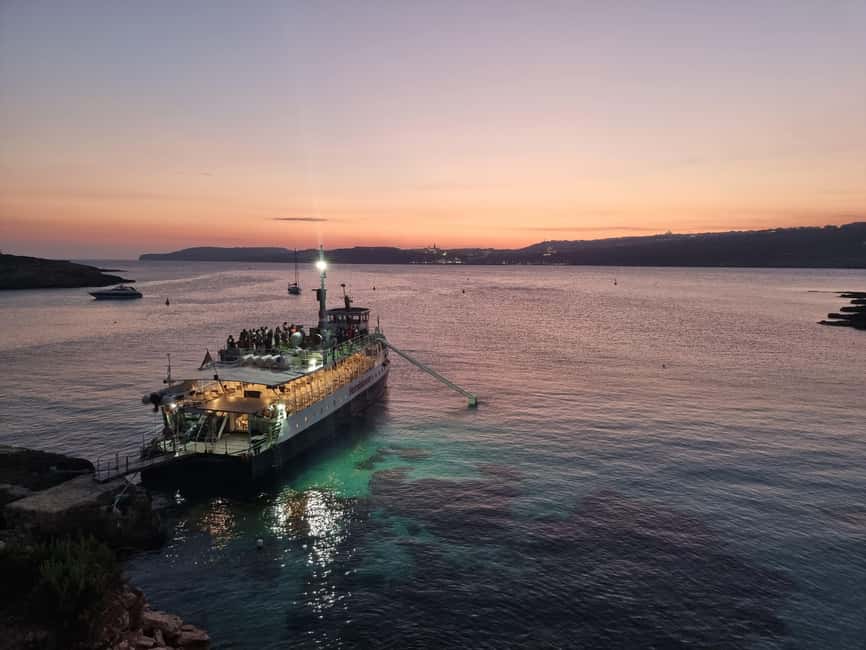 Malta: Sunset Cruise to the Blue Lagoon - The first hour along Malta’s northern coast