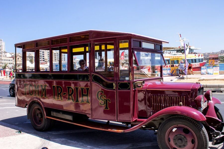 Malta: Vintage Bus Ride through the Three Cities - Valletta, Gzira, and the harbor approach