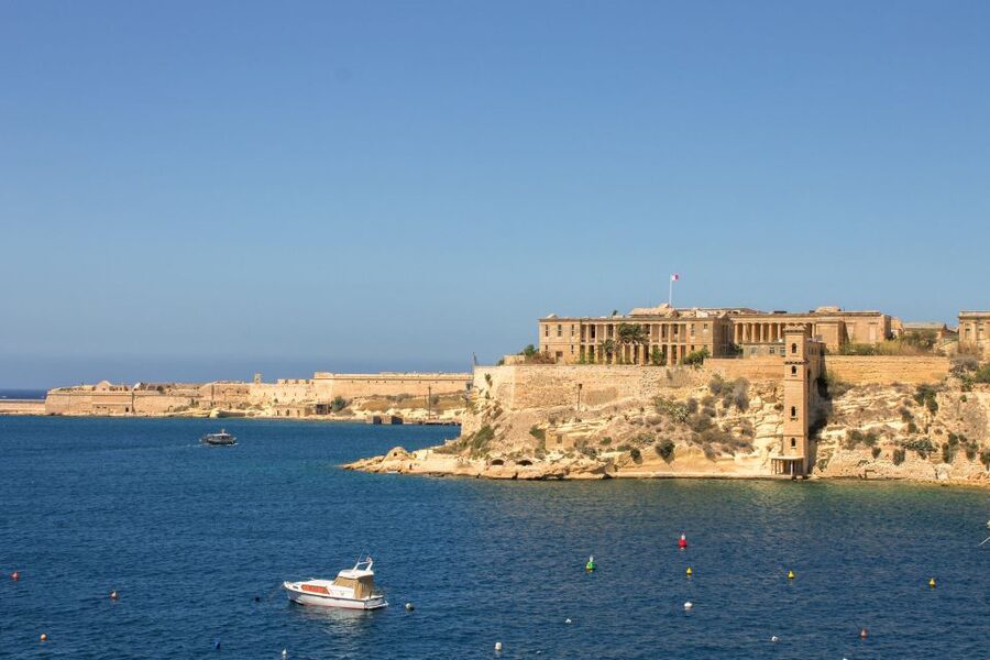 Malta: Vintage Bus Ride through the Three Cities - Photo stops, short breaks, and the pace