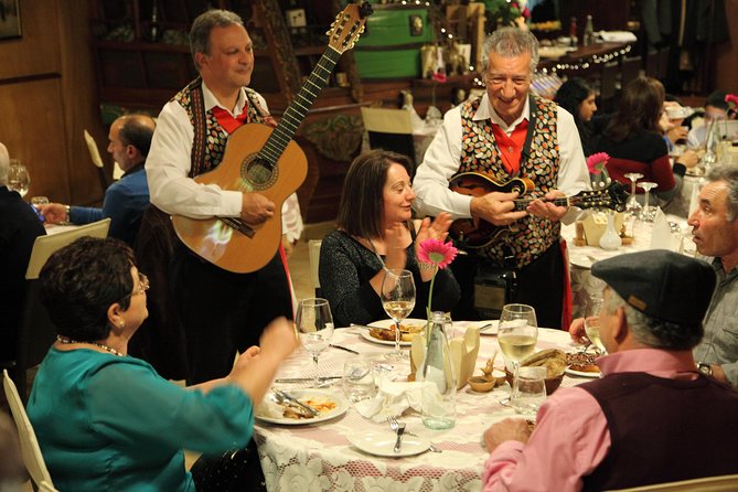 Maltese Folklore Night Tour incl. food and drinks - Leaving St. Julian’s at 6:30 pm