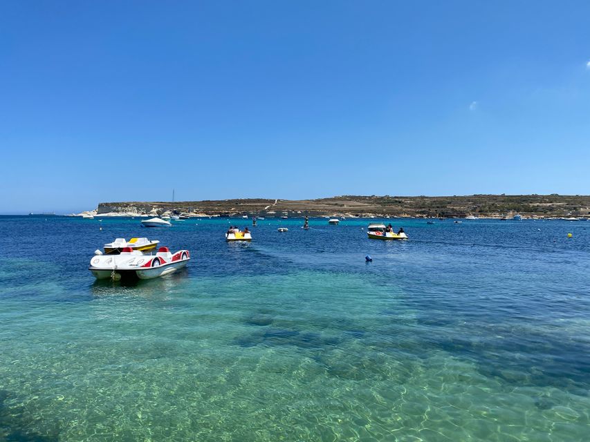 Marsaskala: Paddle Boat Rental in St. Thomas Bay - The guide and the level of support