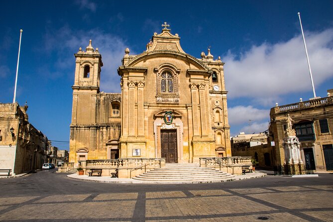 Marsaxlokk Market and Blue Grotto guided tour - Pickup and transport details that matter