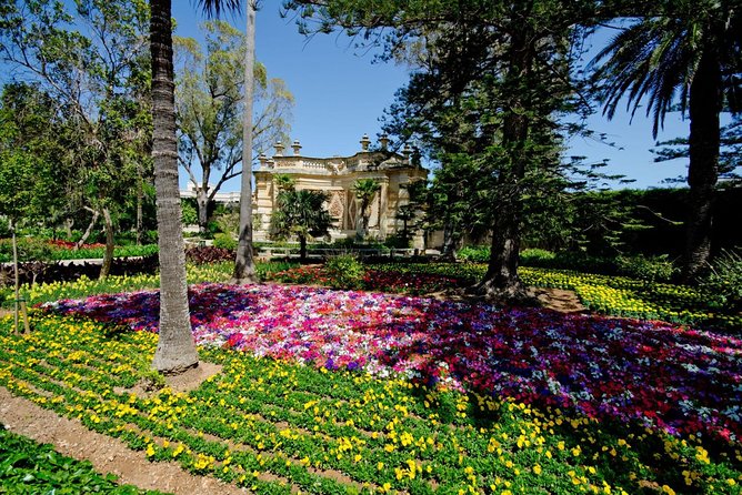 Mdina, Dingli cliffs and San Anton Gardens guided tour - Air-conditioned transport is useful, but the transfer may be awkward