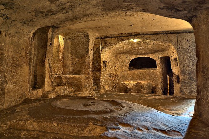 Mdina, Rabat, Dingli cliffs, San Anton gardens, Ta' Qali & Mosta guided tour - Ta Qali Crafts Village and the shopping question