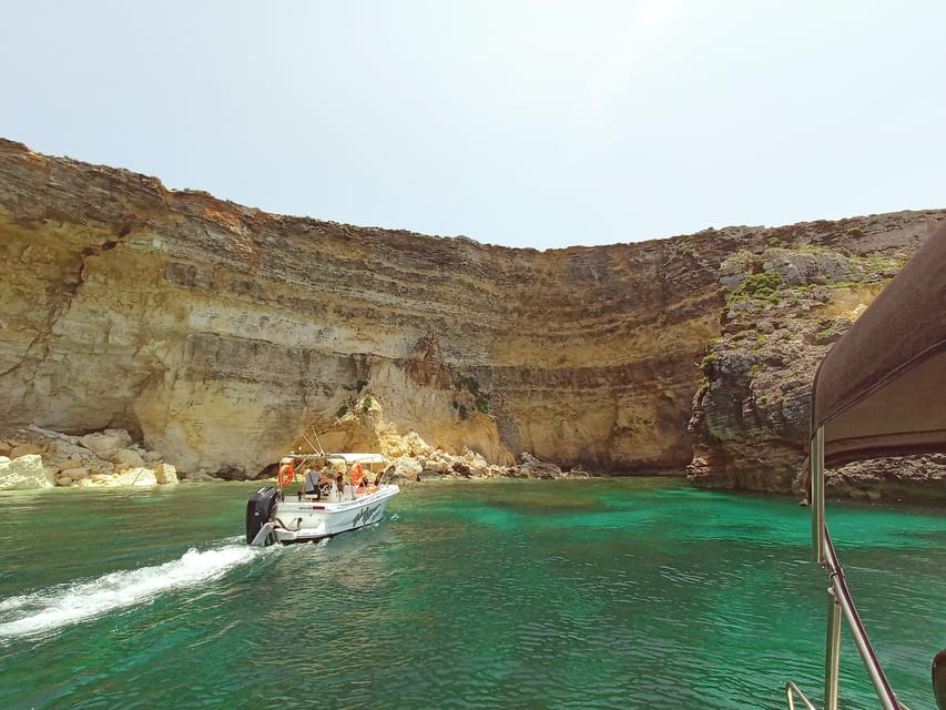 Mellieha: 3:00pm Speedboat round Comino Caves 2h Blue Lagoon - Marfa Bay to Comino’s southern coast